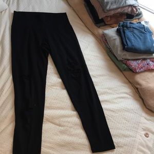 Aerie black 7/8 leggings with rips